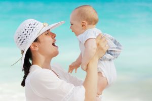 איך מעודדים - התפתחות תינוקות תקינה