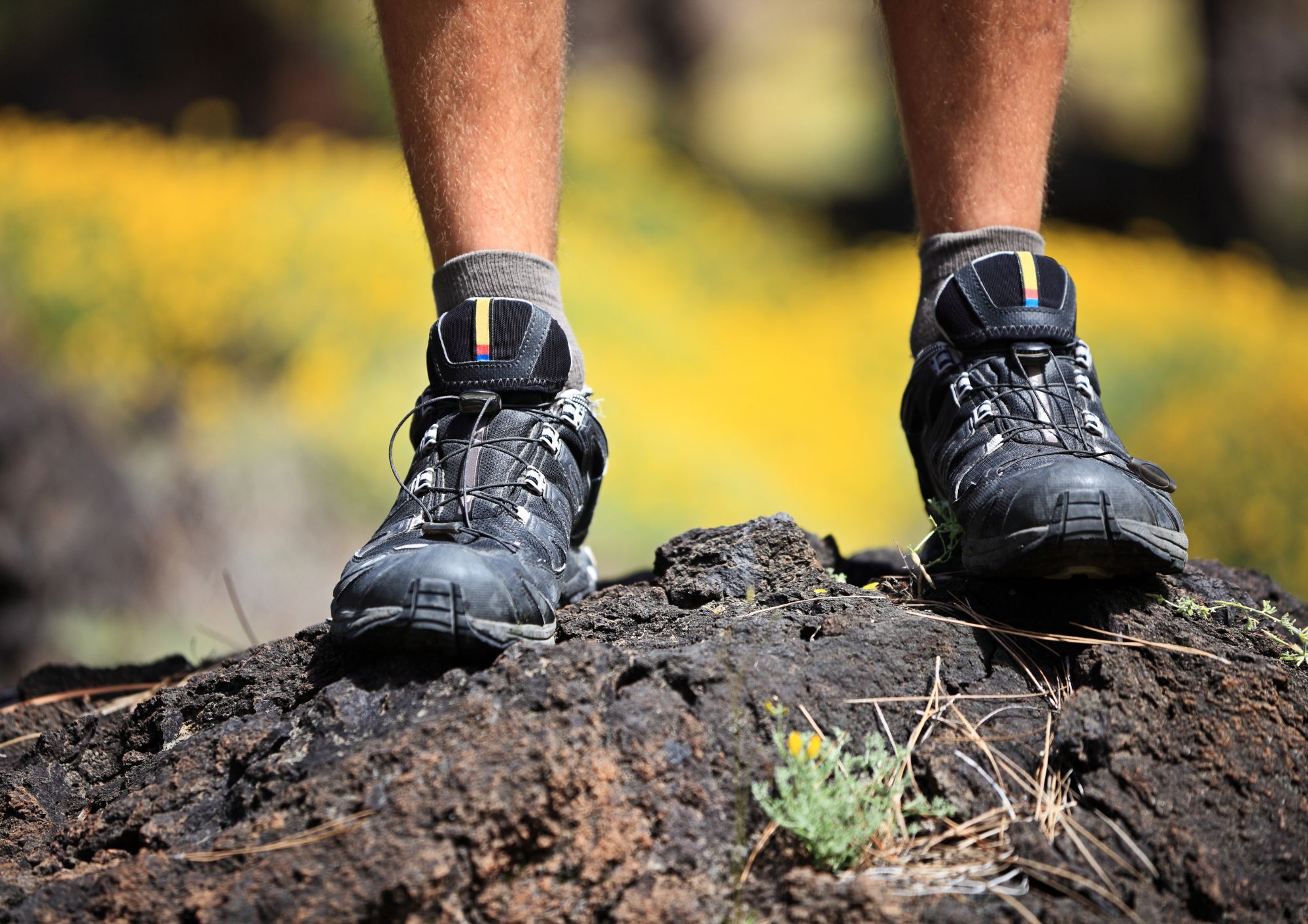 איך לבחור נעלי טיולים – כל מה שצריך לדעת לפני הקנייה
